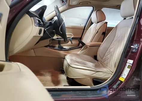 2008 BMW 328 Xi z USA, uszkodzony, nr VIN WBAVC93548KZ73212